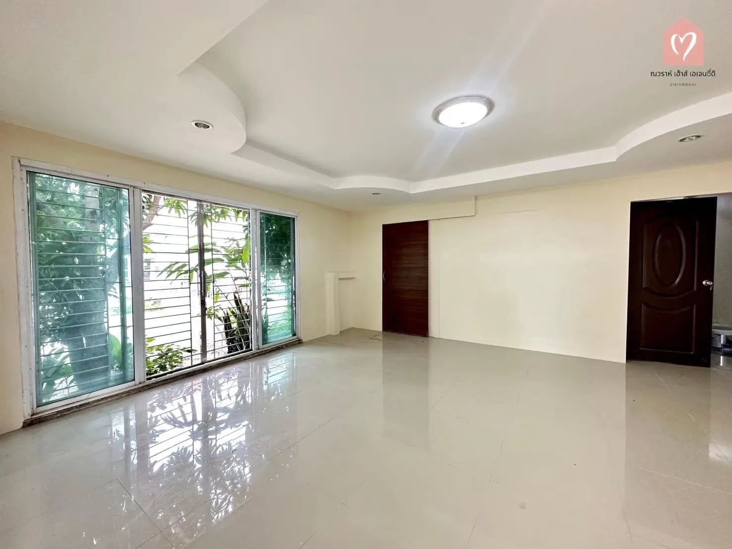 ขายทาวน์โฮม 6 ห้องนอน ใกล้ตลาดแม่ทองสุข บ้านหนองหม้อ เชียงราย